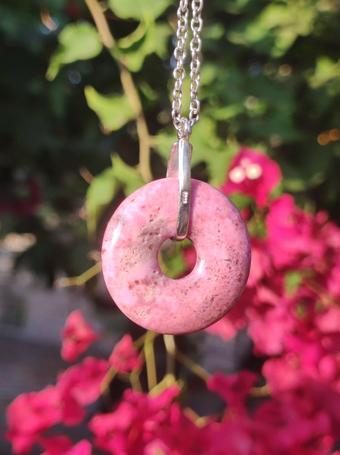 Cobalt Calcit Kobaltcalcit Schutz Donut Edelstein Kette pink rosa Natur Heilstein Rarität Frau Geschenk Sammler Energie Kraft Ruhe Glück