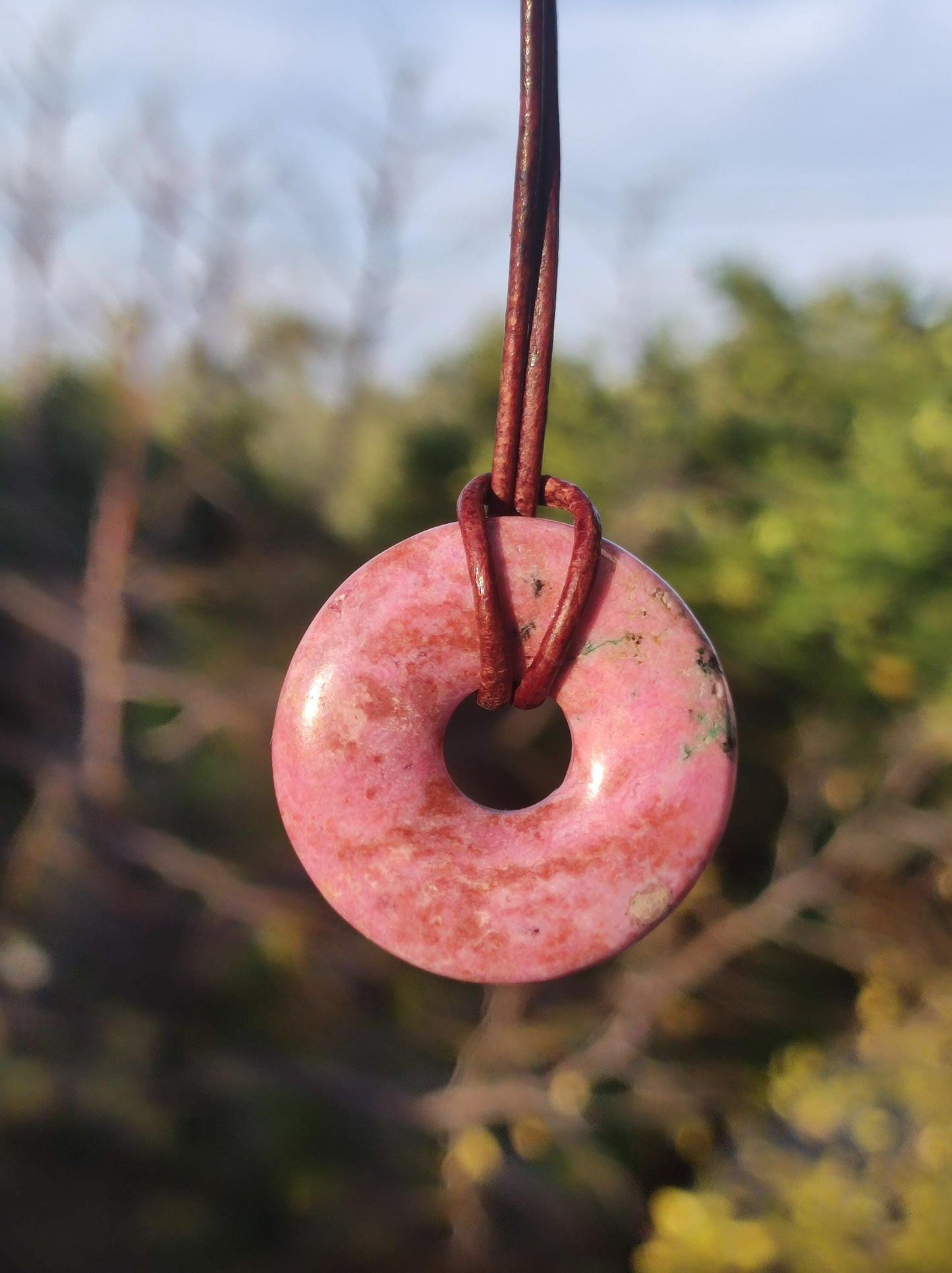 Cobalt Calcit Kobaltcalcit Schutz Donut Edelstein Kette pink rosa Natur Heilstein Rarität Frau Geschenk Sammler Energie Kraft Ruhe Glück