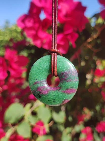 Rubin in Zoisit ~ Donut Edelstein Kette rot grün Natur Heilstein Mann Frau Glück Schutz HIPPIE GOA Boho Tibet Ethno Rarität Geschenk Er Sie