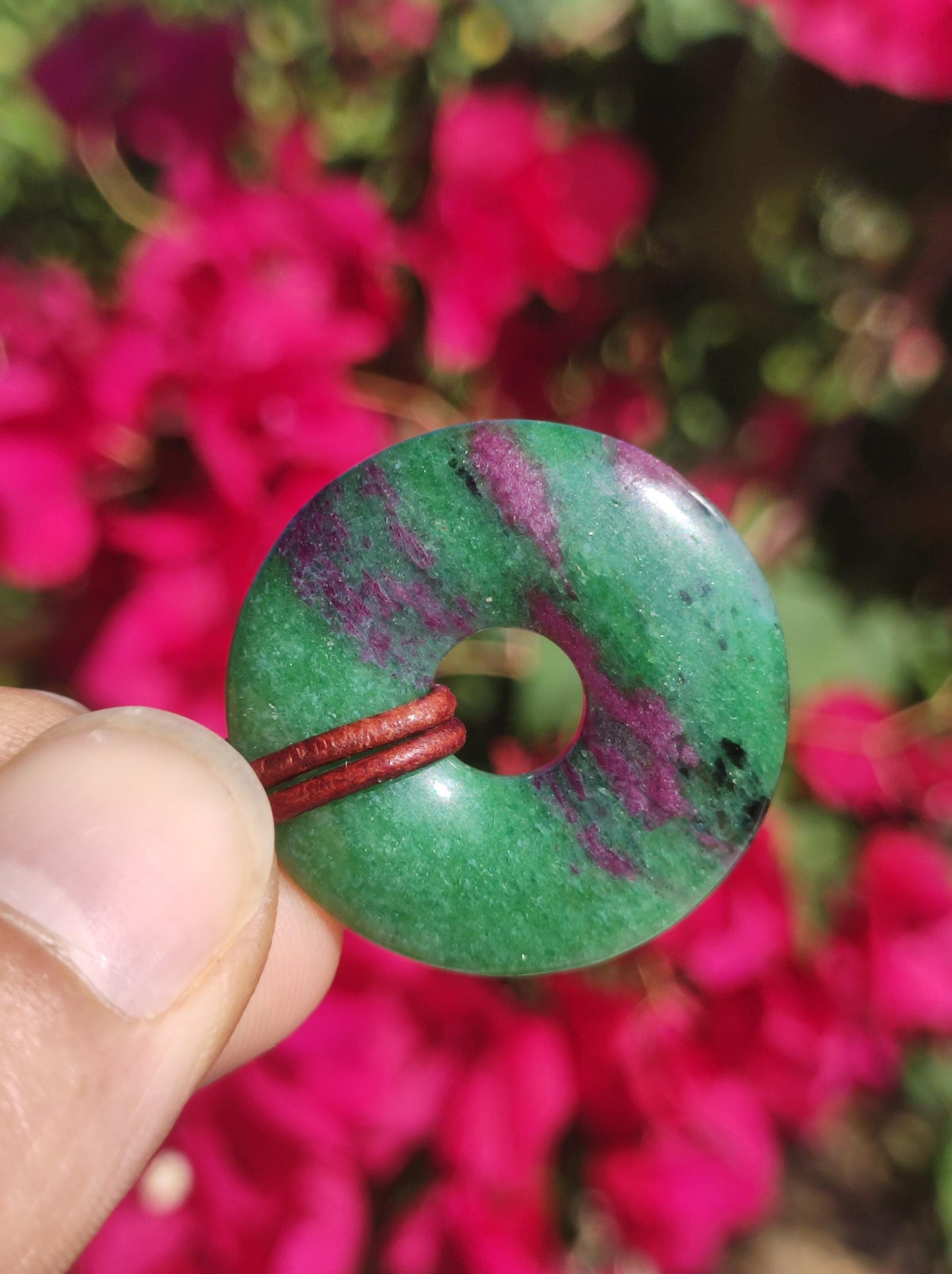 Rubin in Zoisit ~ Donut Edelstein Kette rot grün Natur Heilstein Mann Frau Glück Schutz HIPPIE GOA Boho Tibet Ethno Rarität Geschenk Er Sie