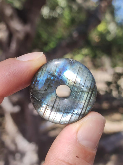 Labradorit ~ 30mm Donut ~ Edelstein Kette blau schimmernd Natur Rarität Schutzsymbol Heilstein Kristall HIPPIE GOA Boho Tibet Ethno