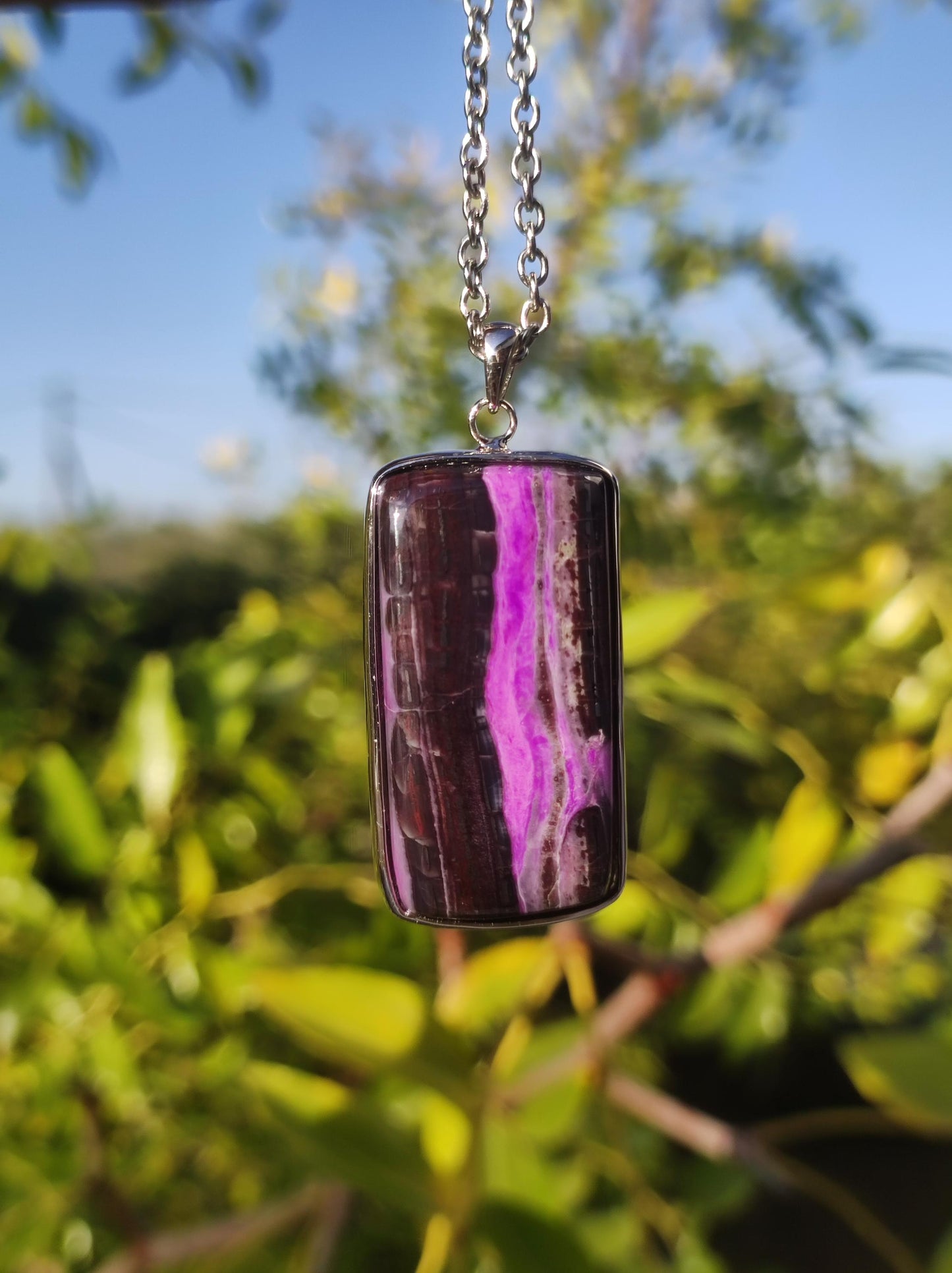 Sugilith / Sugilite inkl. 925 Silber Fassung lila Edelstein Kette Natur Heilstein Energie Rarität Mann Frau Er Sie Geschenk Edel hohwertig