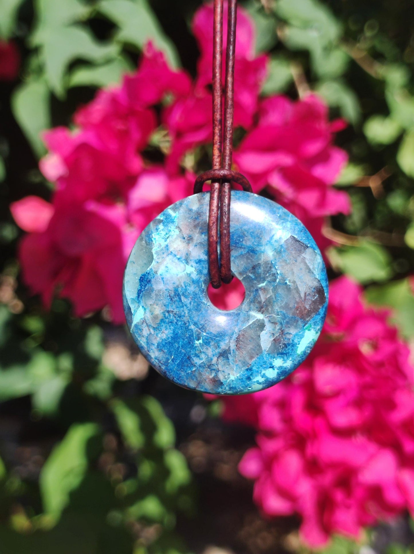 Shattuckite - Chrysocolla Donut Collier de pierres précieuses Pierre de guérison Symbole de protection Homme Femme Bonheur HIPPIE GOA Boho Tibet Ethnique Naturel Rareté Cadeau