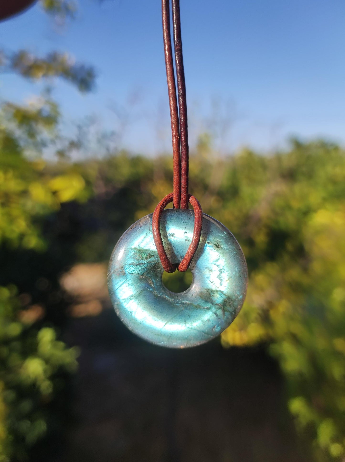 Labradorit - 30mm Donut Edelstein Kette blau Schimmer Natur Rarität Schutzsymbol Heilstein Kristall Anhänger Mann Frau Er Sie Kind Boho Psy