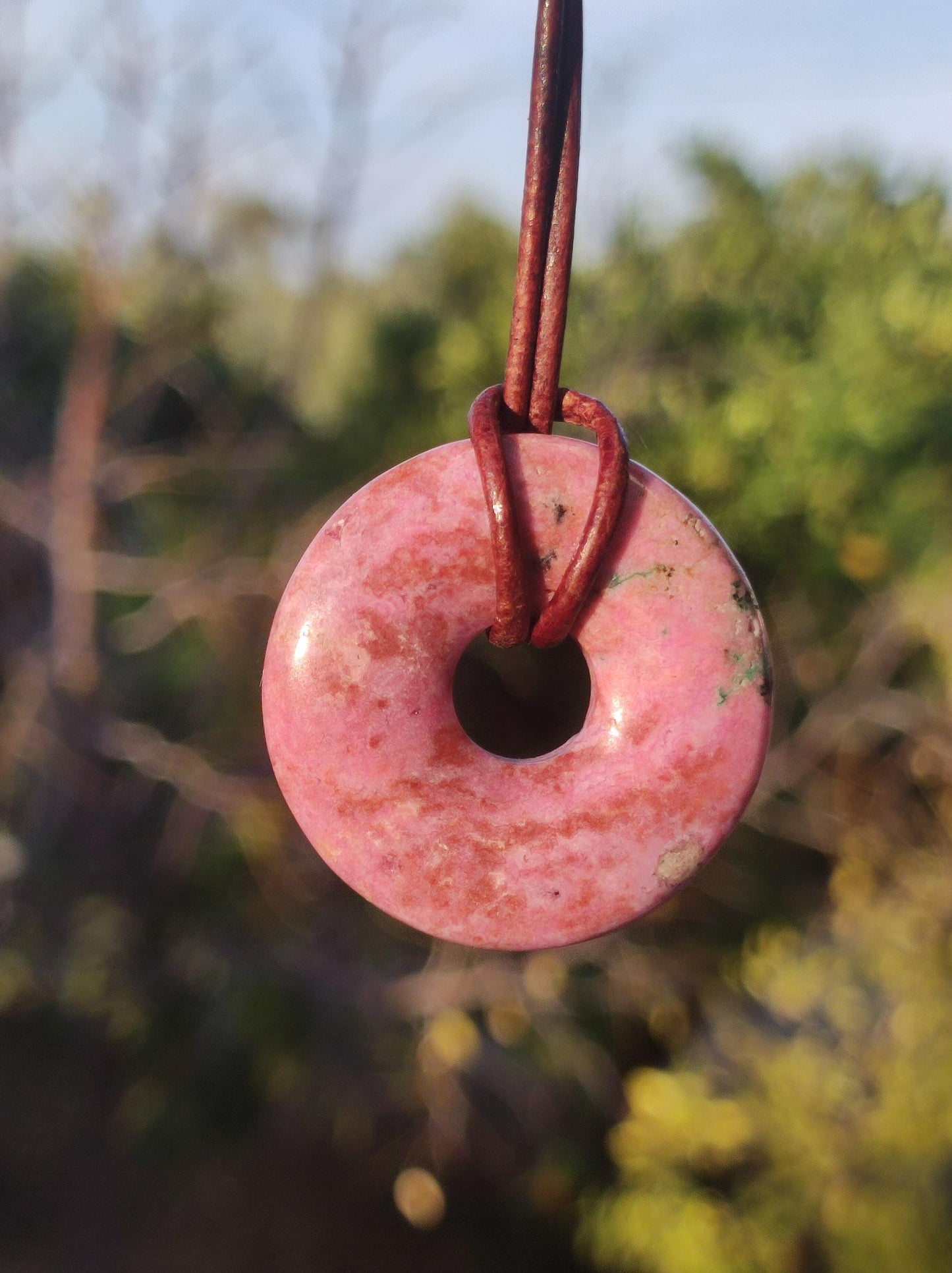 Cobalt Calcit Kobaltcalcit Schutz Donut Edelstein Kette pink rosa Natur Heilstein Rarität Frau Geschenk Sammler Energie Kraft Ruhe Glück