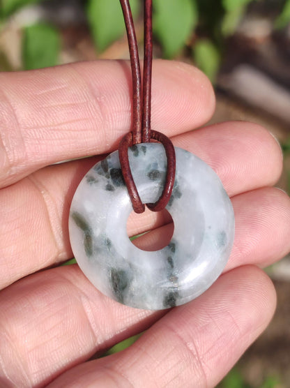 Burma Jade Donut *Rarität* ~ Edelstein Kette ~HIPPIE ~GOA ~Boho ~Tibet ~Ethno ~Nature ~Donut ~Schutzsymbol ~Heilstein