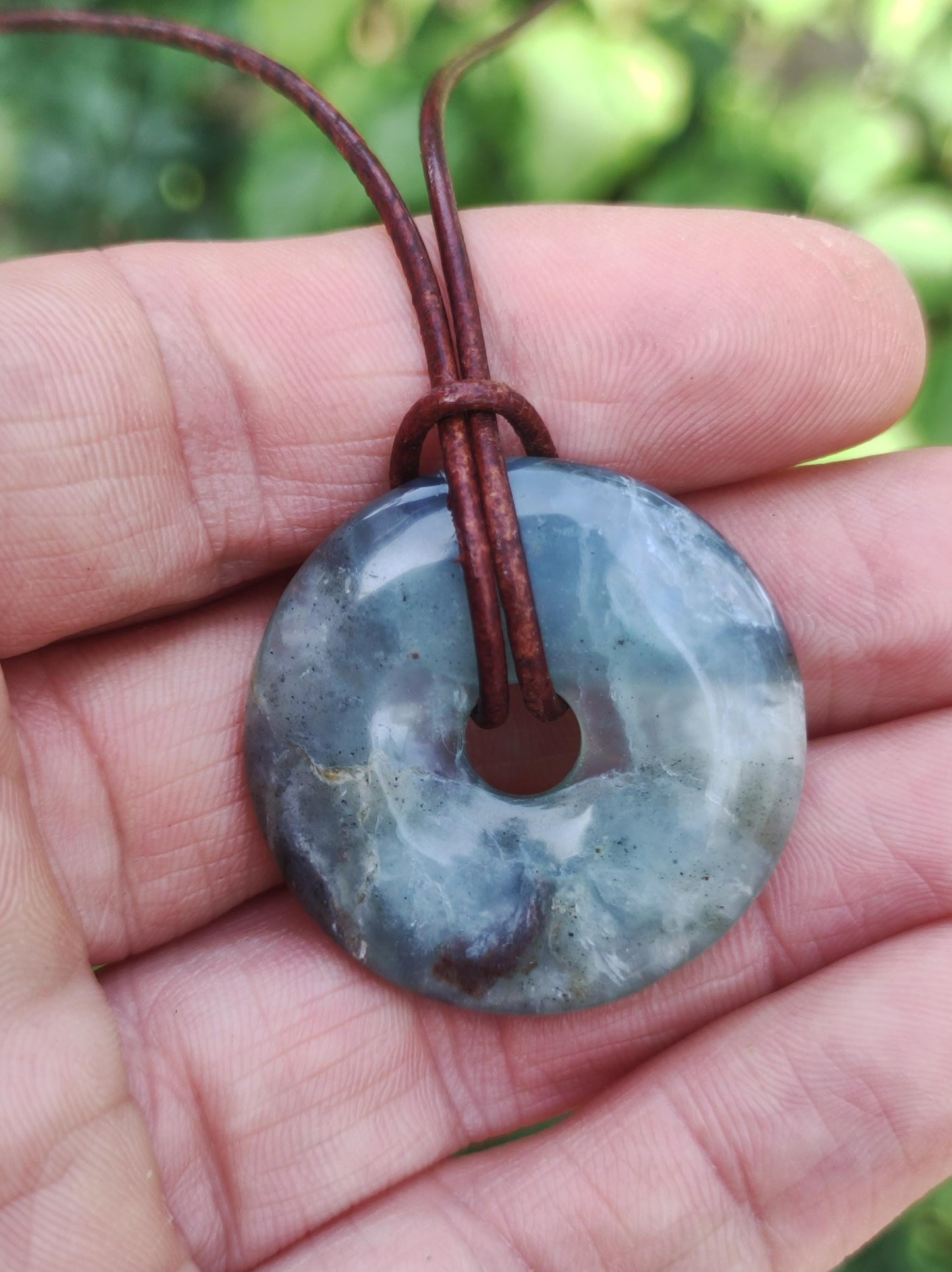 Opal Andenopal schwarz blau ~ Edelstein Kette Boho Ethno Nature Donut Schutzsymbol Heilstein Matrix Sammler Mineral Rarität Mann Frau