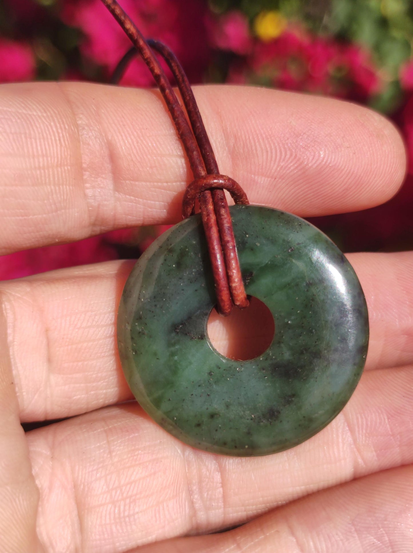 Nephrit Jade ~ Edelstein Kette Donut grün Natur Heilstein Schutzsymbol Mann Frau Er Sie Glück HIPPIE GOA Boho Tibet Ethno Rarität Geschenk