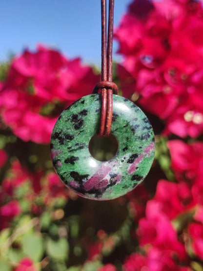 Rubin in Zoisit ~ Donut Edelstein Kette rot grün Natur Heilstein Mann Frau Glück Schutz HIPPIE GOA Boho Tibet Ethno Rarität Geschenk Er Sie