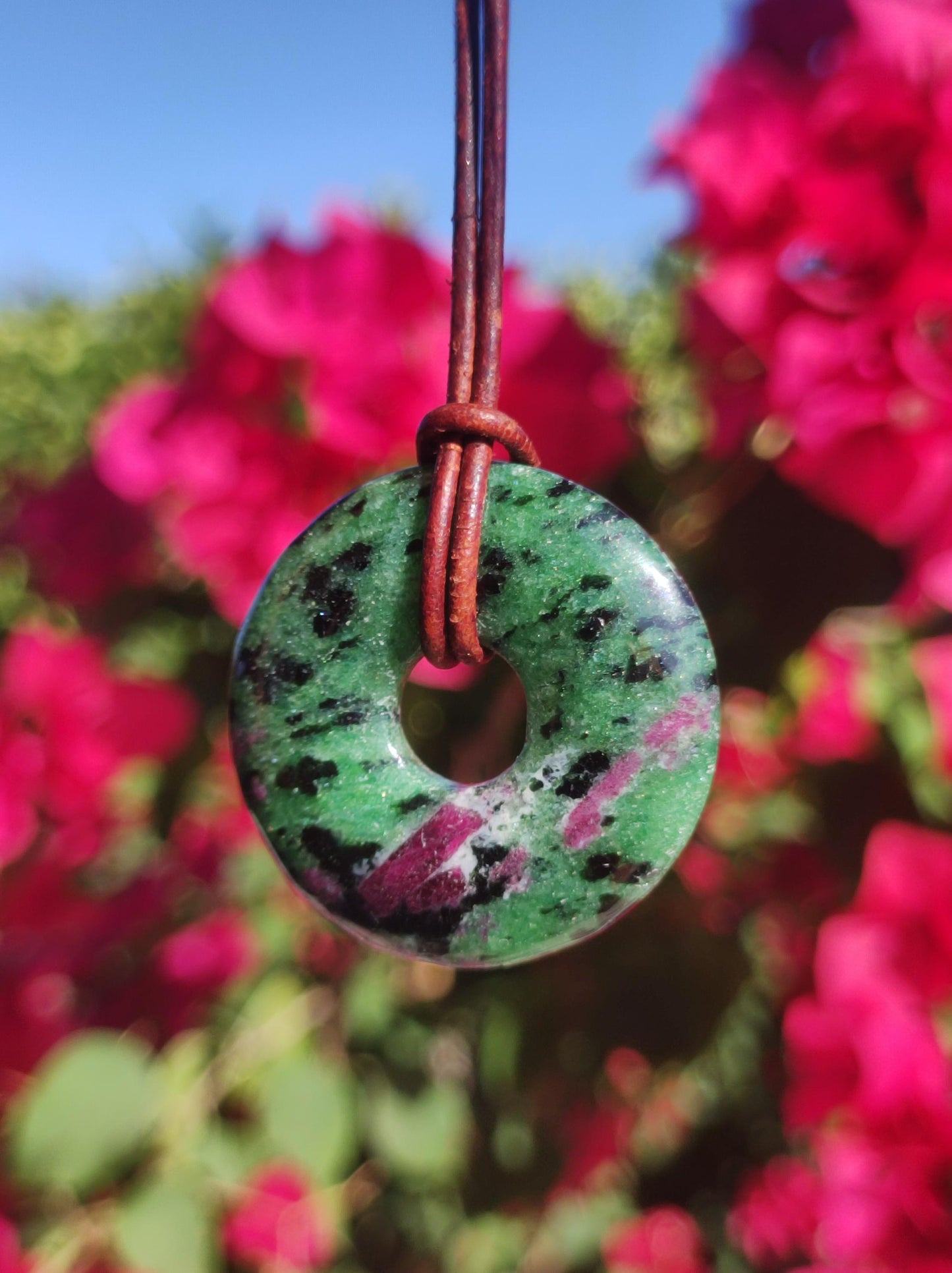 Rubin in Zoisit ~ Donut Edelstein Kette rot grün Natur Heilstein Mann Frau Glück Schutz HIPPIE GOA Boho Tibet Ethno Rarität Geschenk Er Sie