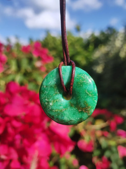 Variscit 30mm Edelstein Kette Donut Pi Scheibe rund Heilstein grün Natur Rarität Geschenk Mann Frau Er Sie Freund Bruder Glück Anhänger