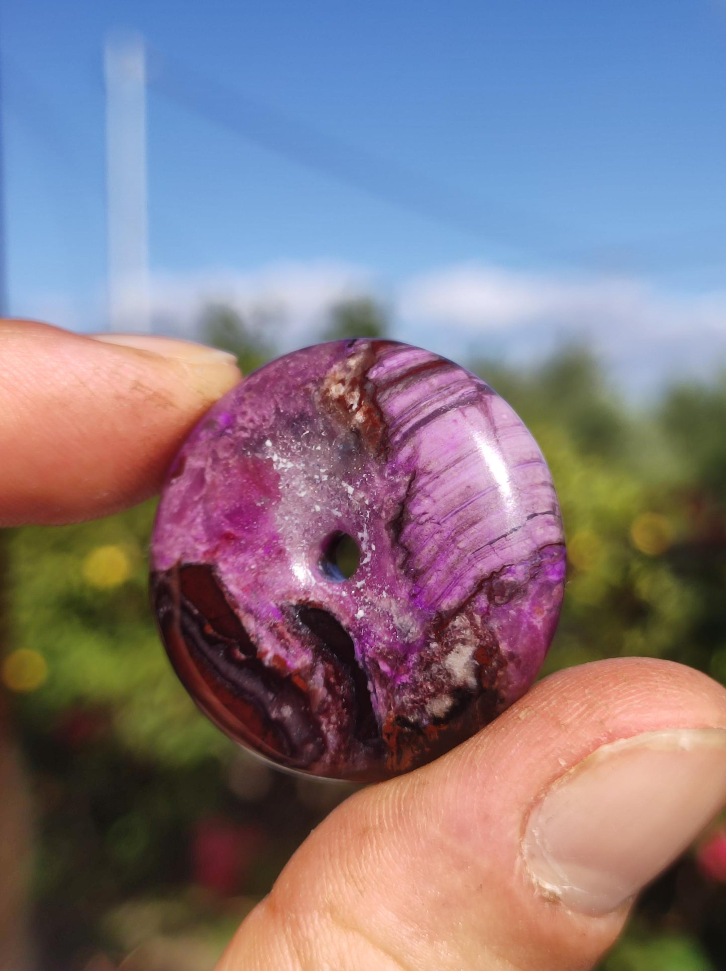 Sugilite protection beignet pierre précieuse cristal guérison pierre rareté rare collectionneur sugilite violet pendentif rond cadeau homme femme il son ami violet