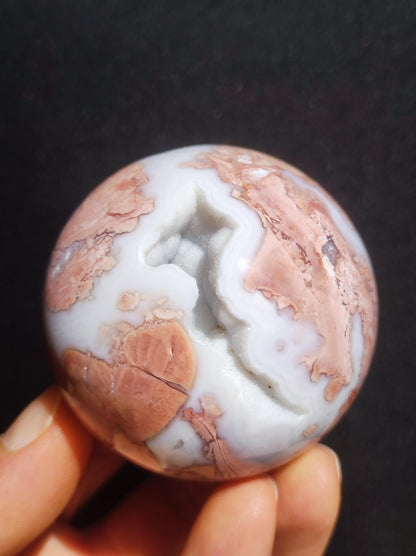 Druzy Geode Kirschblüten Achat - Edelstein Kugel Deko Kristall Sphere Meditation Heilstein Natur Geschenk Er Sie Mann Frau Selten Rarität