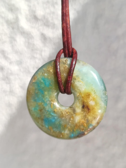 Opale Andine Opale Bleu ~ Collier de pierres précieuses HIPPIE GOA Boho Ethno Nature Donut Protection Symbole Guérison Pierre Matrice Collecteur Minéral Rareté Homme Femme