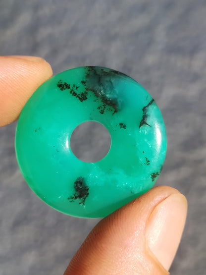 Chrysoprase Gemstone Donut Necklace Green Natural GOA Boho Hippie Ethnic Protection Symbol Healing Stone Collector Unique Man Woman He She Gift Pendant