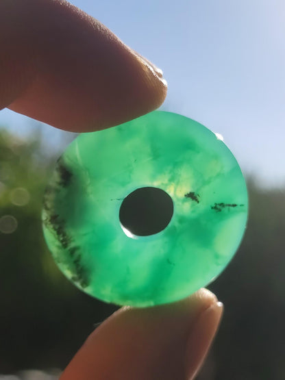 Chrysoprase Gemstone Donut Necklace Green Natural GOA Boho Hippie Ethnic Protection Symbol Healing Stone Collector Unique Man Woman He She Gift Pendant