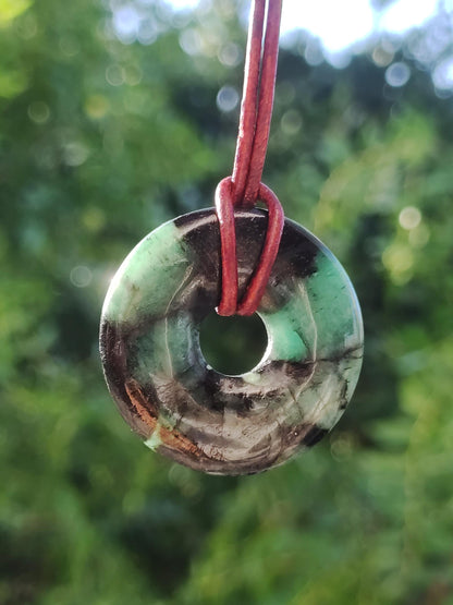 Emerald / Emerald Gemstone Necklace Green Natural Rarity Healing Stone Energy Crystal Pendant Man Woman Child Gift He Her Valentine's Day