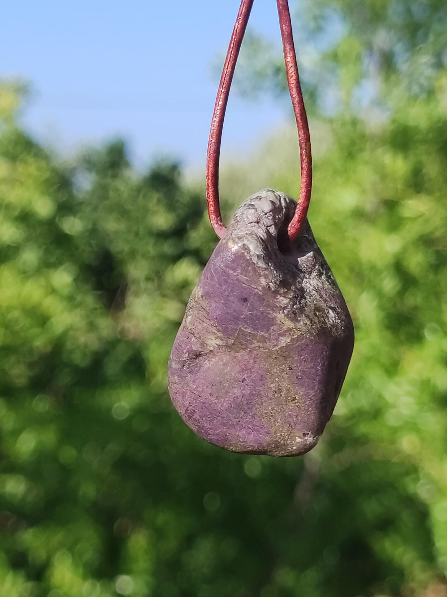 Purpurite - collier de pierres précieuses violettes, pierre de guérison naturelle, protection, chance, homme, femme, il, elle, ami, mère, chance, HIPPIE, rareté, cadeau, pendentif unique