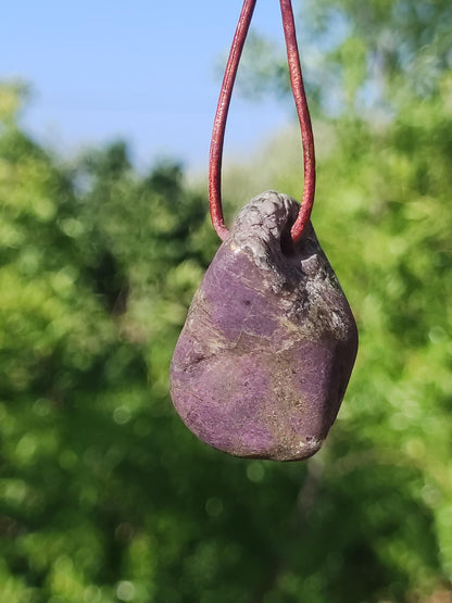 Purpurite - collier de pierres précieuses violettes, pierre de guérison naturelle, protection, chance, homme, femme, il, elle, ami, mère, chance, HIPPIE, rareté, cadeau, pendentif unique