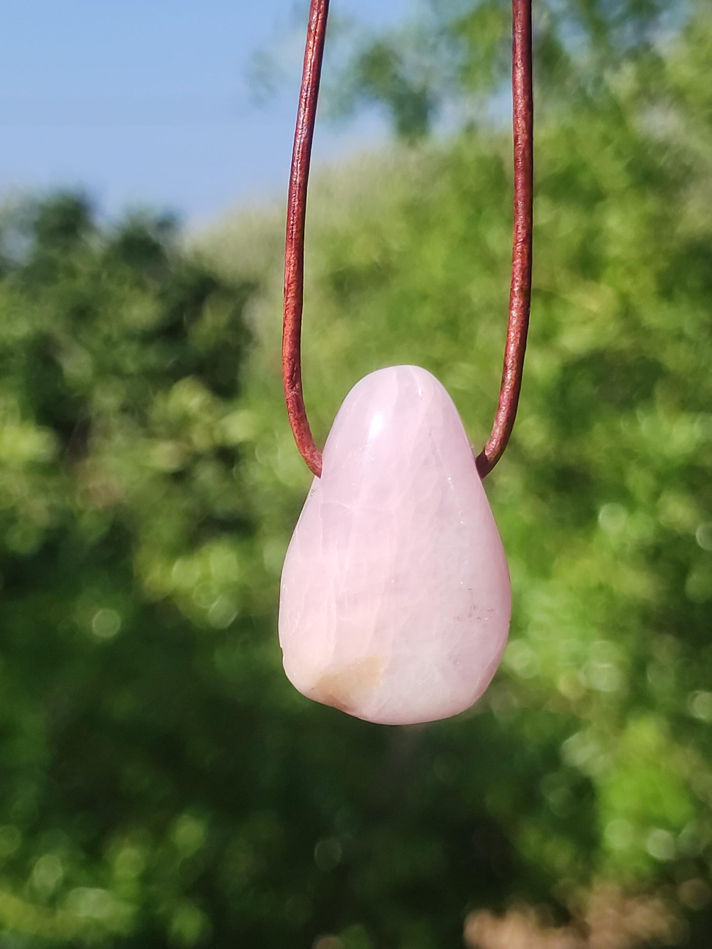 Kunzite A - Collier de pierres précieuses Pierre de guérison Rose Rose Rareté Homme Femme Chanceux HIPPIE GOA Boho Tibet Ethnique Naturel Rareté Cadeau Lui Son Homme Femme