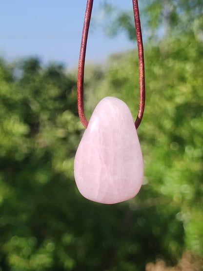 Kunzite A - Collier de pierres précieuses Pierre de guérison Rose Rose Rareté Homme Femme Chanceux HIPPIE GOA Boho Tibet Ethnique Naturel Rareté Cadeau Lui Son Homme Femme