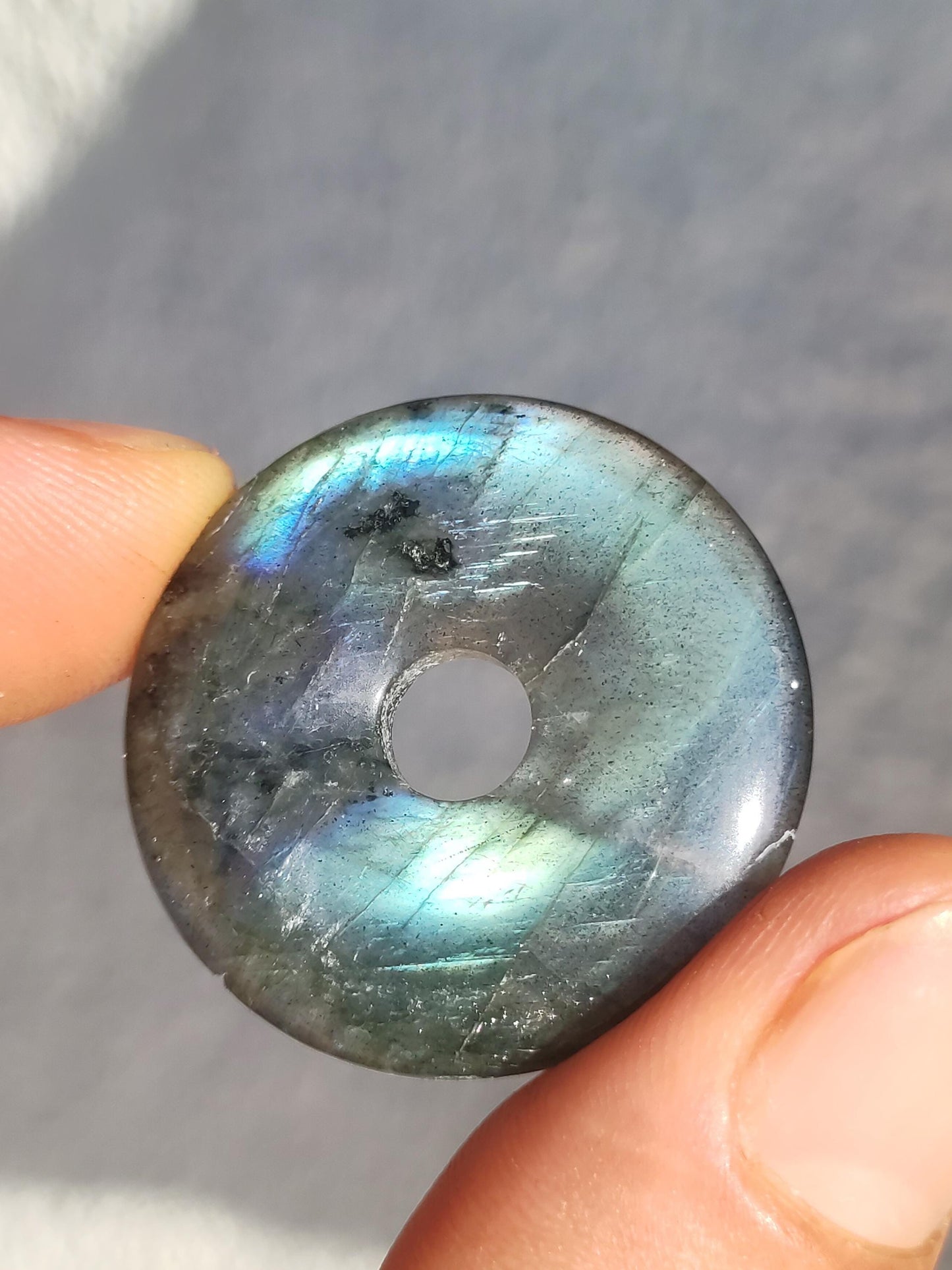 Labradorite ~ Donut 30mm ~ Collier de pierres précieuses Bleu Chatoyant Rareté Naturelle Protection Symbole Pierre de Guérison Cristal HIPPIE GOA Boho Tibet Ethno