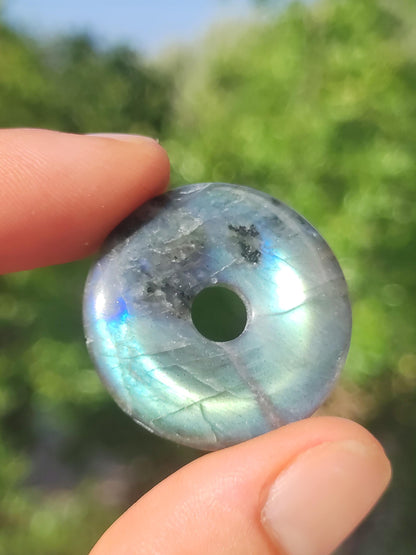 Labradorite ~ Donut 30mm ~ Collier de pierres précieuses Bleu Chatoyant Rareté Naturelle Protection Symbole Pierre de Guérison Cristal HIPPIE GOA Boho Tibet Ethno
