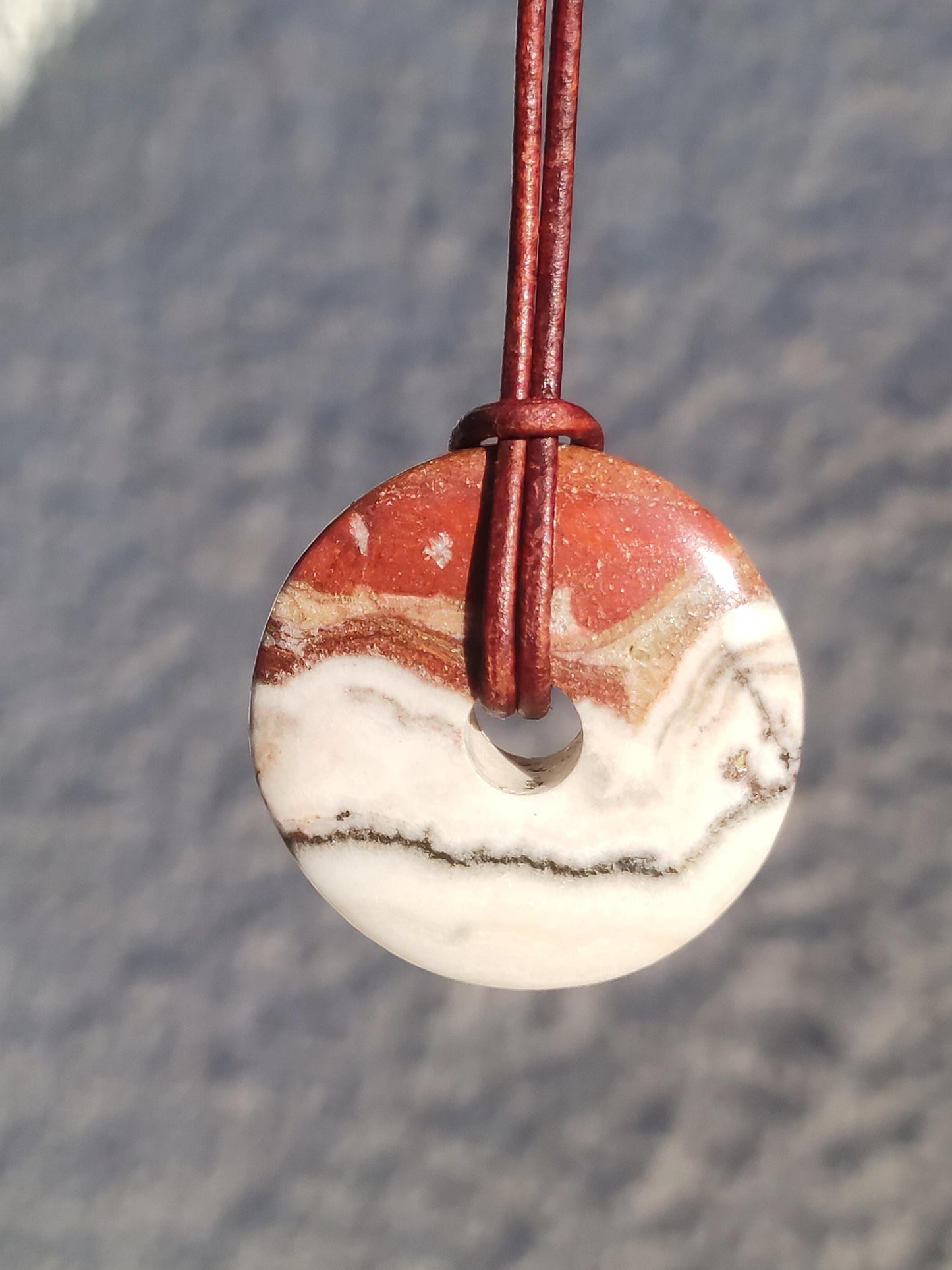 Red River Sunset Calcite ~ Donut Gemstone Collier Rond Cercle HIPPIE GOA Boho Ethno Nature Healing Stone Galaxy Universe Mica Power Stone River