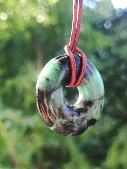 Emerald / Emerald Gemstone Necklace Green Natural Rarity Healing Stone Energy Crystal Pendant Man Woman Child Gift He Her Valentine's Day