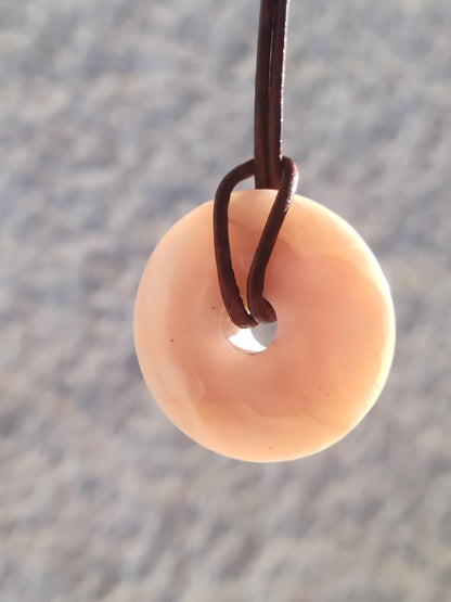 Opale andine rose - Collier de pierres précieuses HIPPIE GOA Boho Tibet Ethno Nature Donut Pierre de guérison Rareté Hommes Femmes Cadeau Pendentif He She Unique