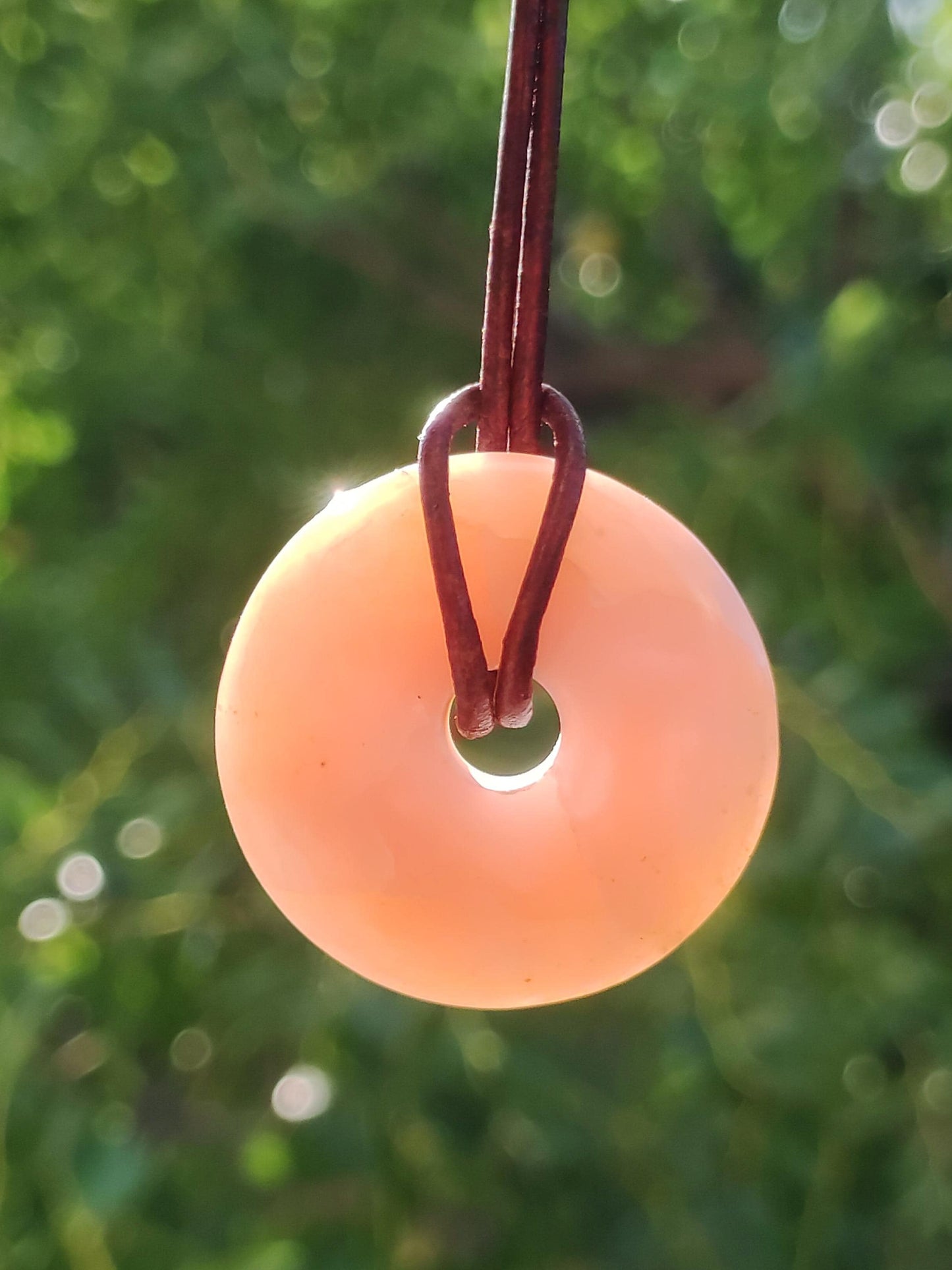 Opale andine rose - Collier de pierres précieuses HIPPIE GOA Boho Tibet Ethno Nature Donut Pierre de guérison Rareté Hommes Femmes Cadeau Pendentif He She Unique