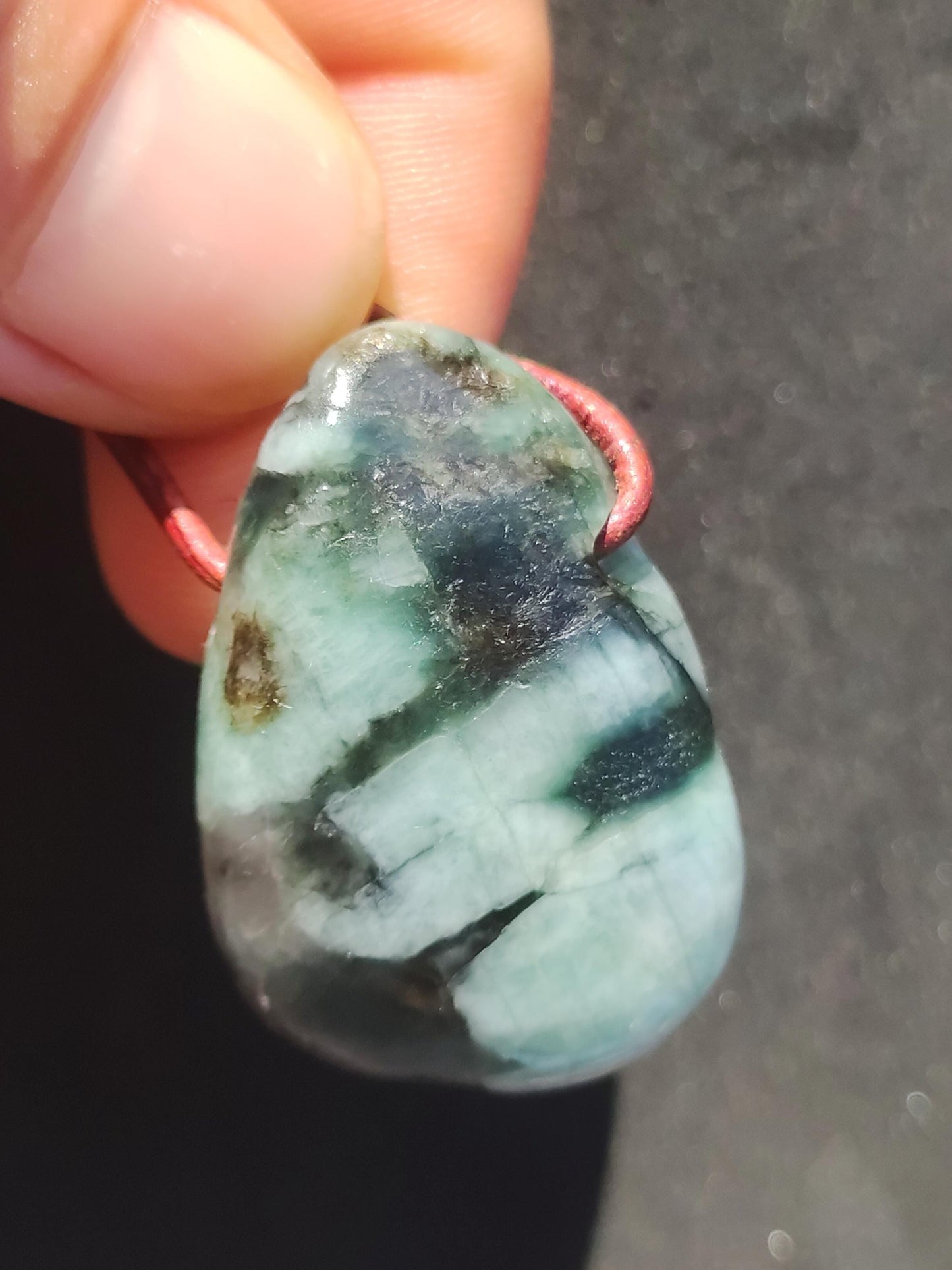 Collier de pierres précieuses émeraude / émeraude vert noir naturel HIPPIE GOA Boho ethnique pierre de guérison cristaux bijoux pendentif homme femme cadeau il elle