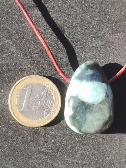 Collier de pierres précieuses émeraude / émeraude vert noir naturel HIPPIE GOA Boho ethnique pierre de guérison cristaux bijoux pendentif homme femme cadeau il elle