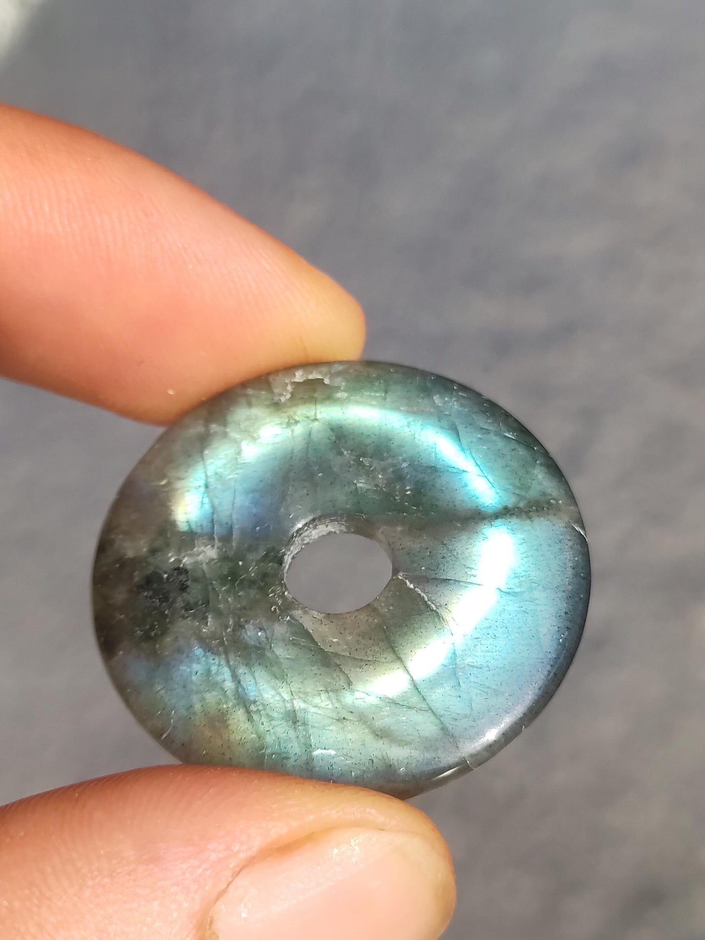 Labradorite ~ Donut 30mm ~ Collier de pierres précieuses Bleu Chatoyant Rareté Naturelle Protection Symbole Pierre de Guérison Cristal HIPPIE GOA Boho Tibet Ethno