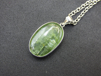 Cyanite green / Disthene A 925 silver gemstone chain natural healing stone crystal rarity pendant man woman he she gift beautiful noble
