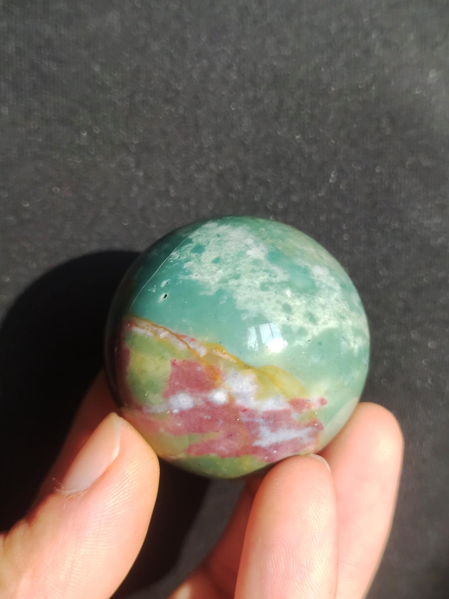 Jaspe océanique - Boule de pierre précieuse Pierre de guérison naturelle Décoration Cristal Cadeau Lui Elle Homme Femme Maison Appartement Énergie Puissance Vert Coloré Rareté