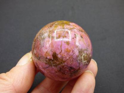 Kobalt Calcit Kugel *Rarität* rosa Pink Kristall Edelstein Deko Haus Sammler Geschenk Er Sie Mann Frau Freund Mineral Selten Heilstein