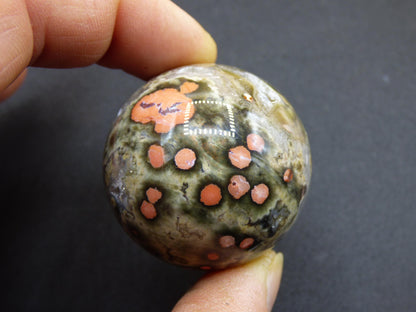 8 Adern Ocean Jaspis Orbicular rot - Edelstein Kugel Natur Heilstein Deko Kristall Geschenk Er Sie Mann Frau Haus Wohnung Energie Selten