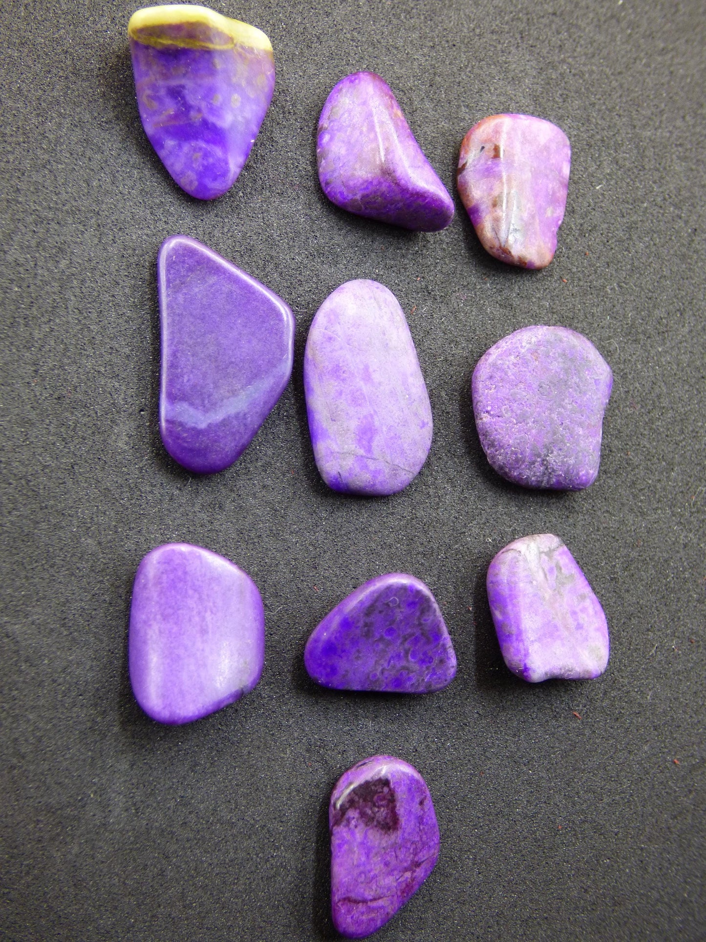 Sugilite ~ pierre décorative pierre de guérison méditation énergie pierre précieuse tambour pierre cristal énergie minérale violet rose investissement investissement naturel