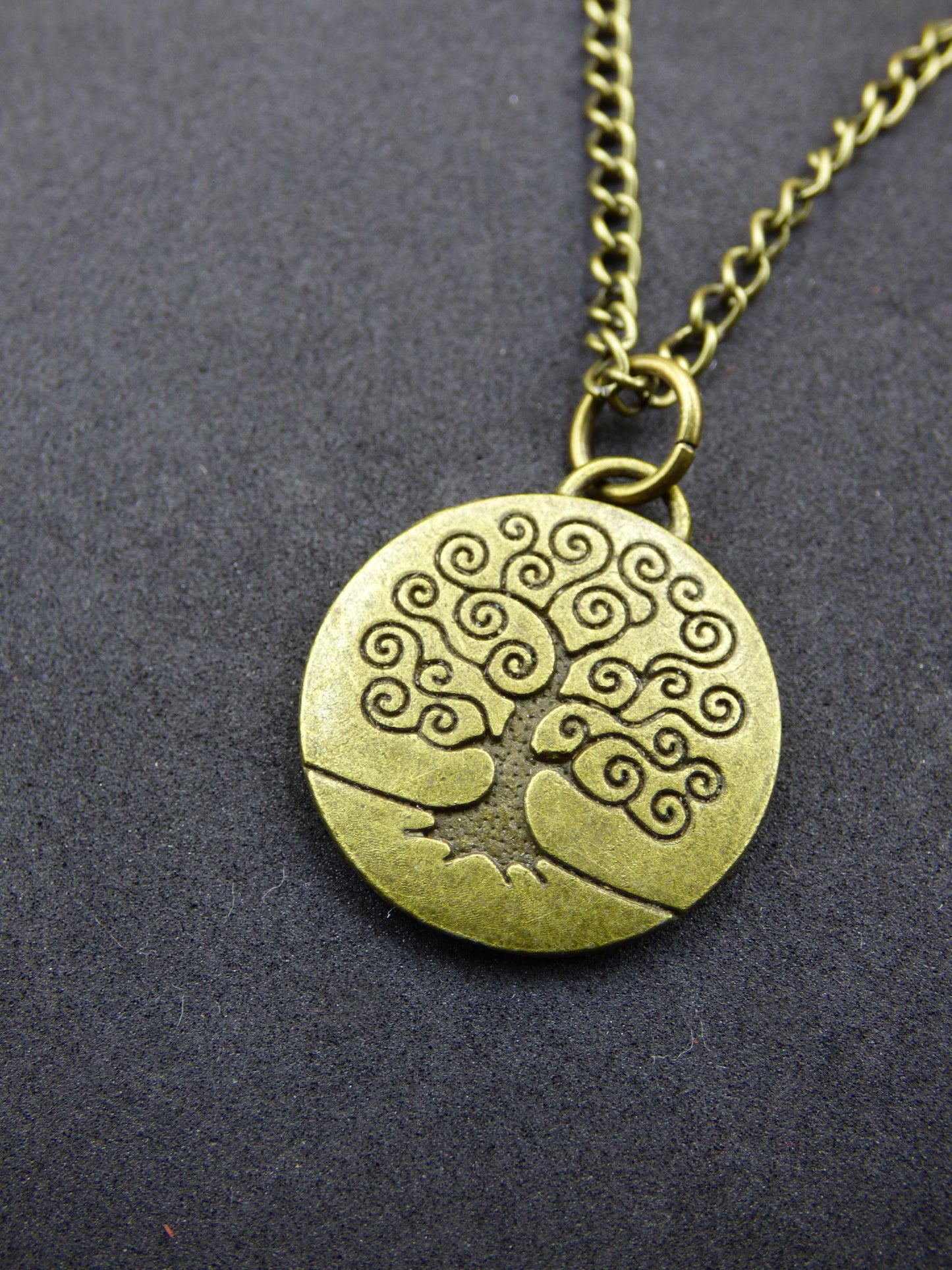 Arbre - Collier en bronze antique - Cadeau pour petite amie, homme, fille, fils, frère, sœur - Pendentif porte-bonheur hippie vintage ethnique