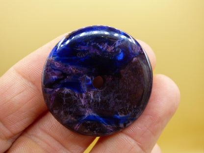 Sugilite &amp; Richterite Bustamite Protection Donut Gemstone Crystal Healing Stone Rareté Rare Collector Sugilite rouge bleu violet pendentif rond cadeau