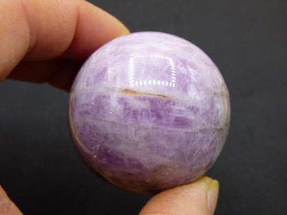 Kunzit rosa ~ Edelstein Kugel Deko Sphere Haus Wohn Kristall HIPPIE Heilstein Rarität Selten Geschenk Frau Geschenk Er Sie