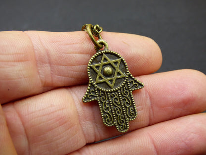 Collier Main de Hamsa en bronze antique - Cadeau idéal pour une petite amie, une mère, une sœur, une fille, pendentif ethnique vintage porte-bonheur au style hippie.