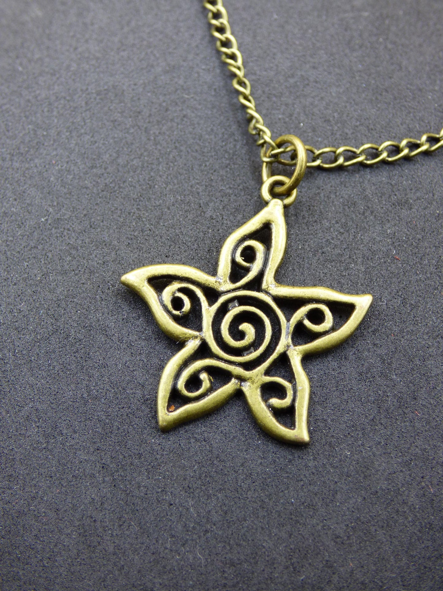 Collier Mandala Étoile de Mer - Bronze Antique - Cadeau pour petite amie, homme/femme, fille, fils, frère/sœur - Pendentif Vintage Hippie Porte-Bonheur