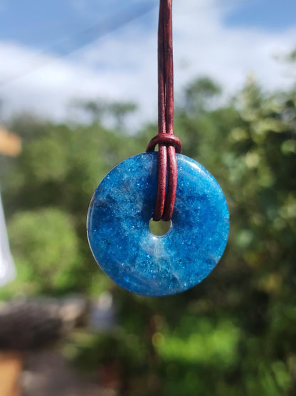 Apatit AAA ~ Donut 30mm ~ Edelstein Kette blau Natur Rarität Schutzsymbol Heilstein Kristall HIPPIE Boho Ethno Mann Frau Geschenk Er Sie