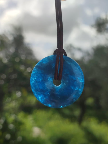 Apatit AAA ~ Donut 30mm ~ Edelstein Kette blau Natur Rarität Schutzsymbol Heilstein Kristall HIPPIE Boho Ethno Mann Frau Geschenk Er Sie