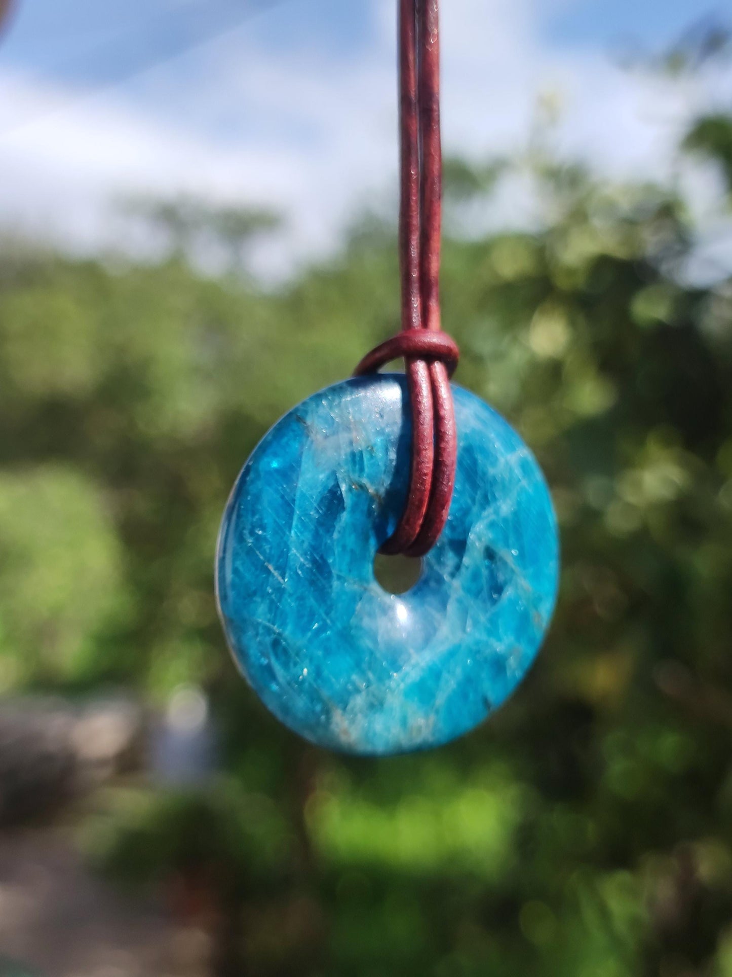Apatit AAA ~ Donut 30mm ~ Edelstein Kette blau Natur Rarität Schutzsymbol Heilstein Kristall HIPPIE Boho Ethno Mann Frau Geschenk Er Sie