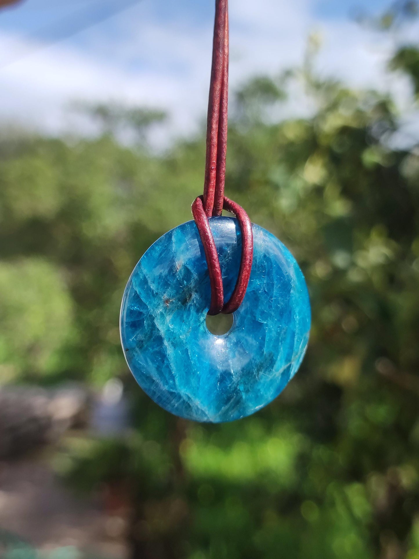 Apatit AAA ~ Donut 30mm ~ Edelstein Kette blau Natur Rarität Schutzsymbol Heilstein Kristall HIPPIE Boho Ethno Mann Frau Geschenk Er Sie