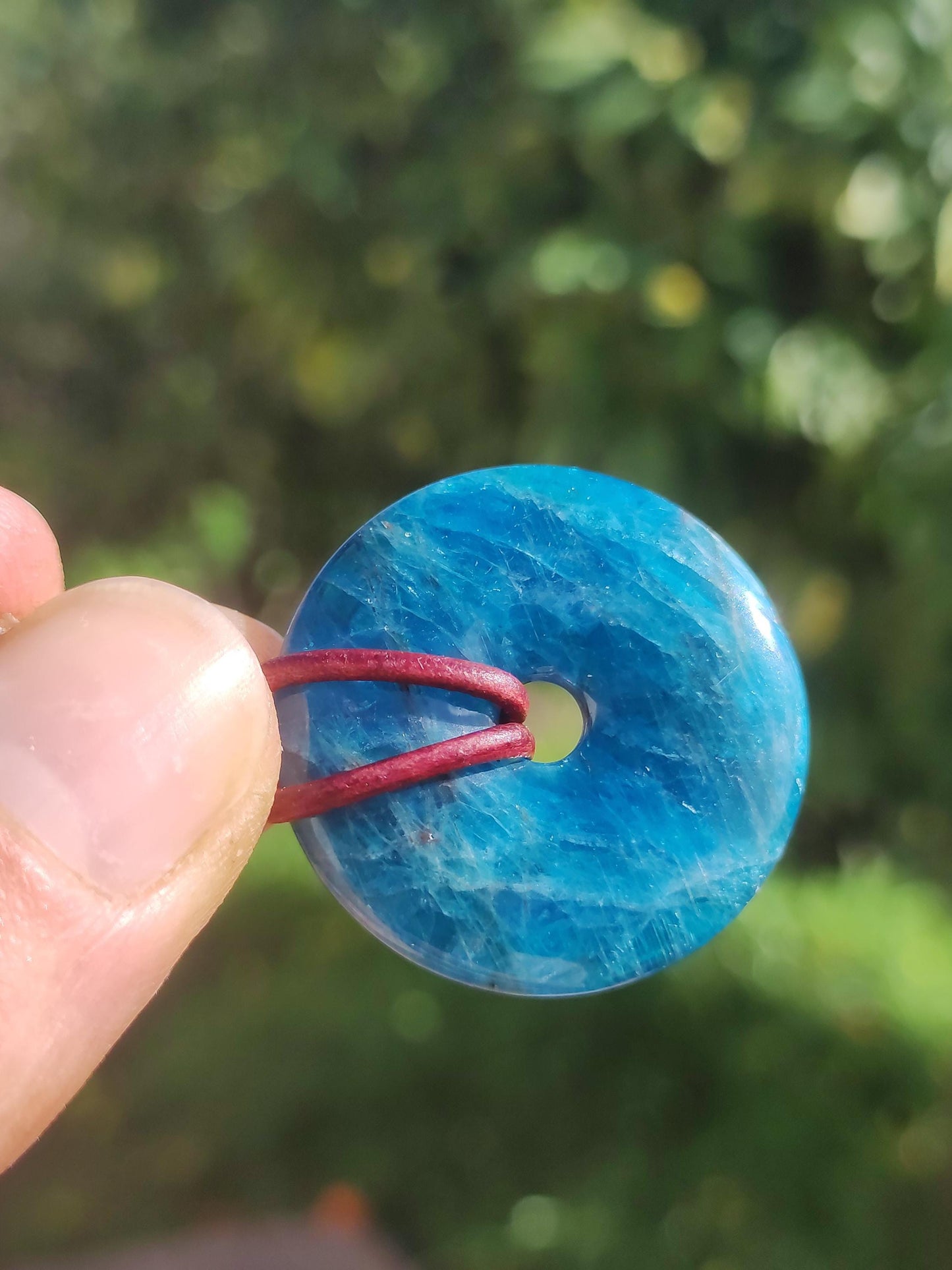Apatit AAA ~ Donut 30mm ~ Edelstein Kette blau Natur Rarität Schutzsymbol Heilstein Kristall HIPPIE Boho Ethno Mann Frau Geschenk Er Sie