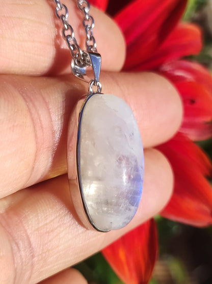 Collier en argent sterling 925 avec pierre de lune et pierres précieuses bleues scintillantes, pierre de guérison rare et unique, précieuse et naturelle, idéal pour un homme, une femme ou un ami.
